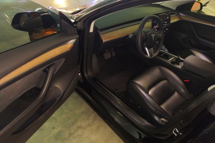 特斯拉 Model 3 2021款 改款 标准续航后驱升级版 3D1中控内饰20