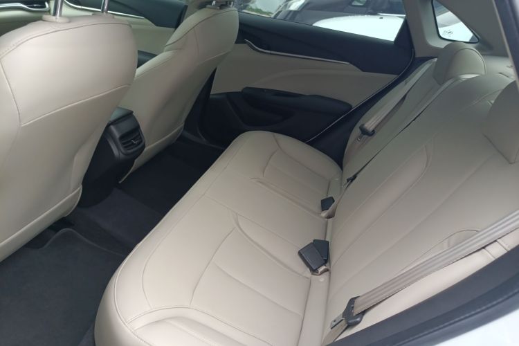 别克 英朗 2021款 典范 1.5L 自动精英型中控内饰7004