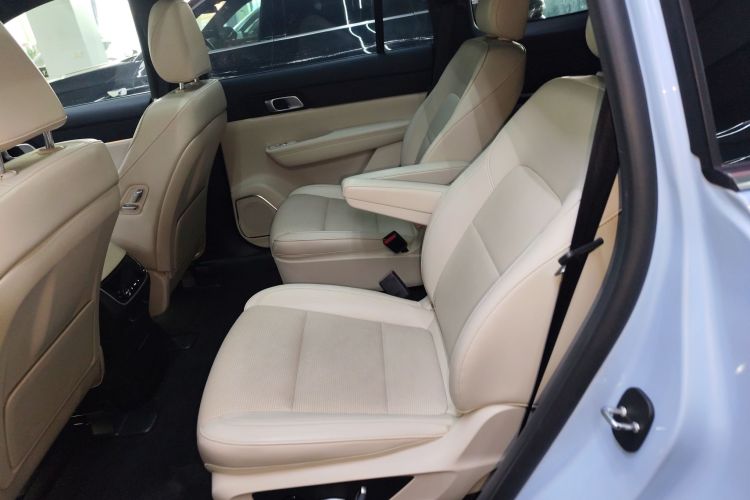 理想汽车 理想ONE 2021款 增程6座版中控内饰21