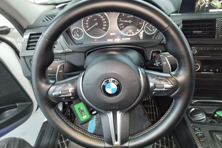 宝马3系 2017款 320Li M运动型局部细节13