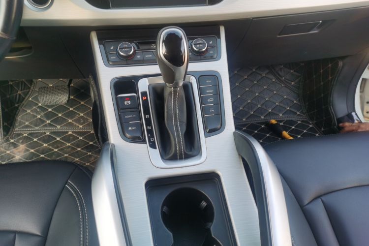 吉利汽车 博越 2018款 1.8TD 自动两驱智联型4G互联版局部细节18