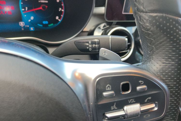 奔驰C级 2021款 C 260 星耀臻藏版中控内饰18