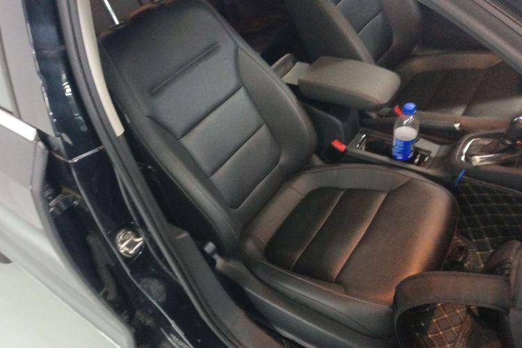 大众 速腾 2018款 280TSI DSG舒适型局部细节41