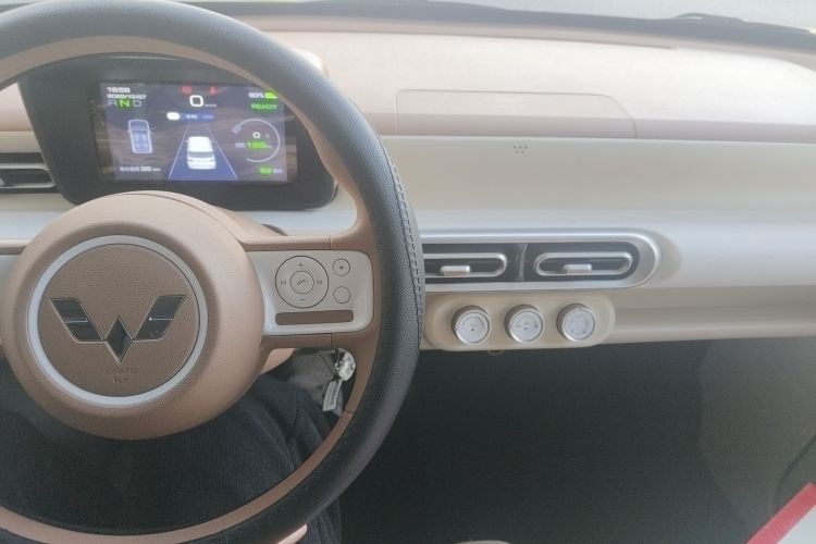 五菱汽车 宏光MINIEV 2024款 第三代 215km 青春版中控内饰7002