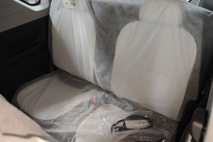 吉利银河 熊猫 2025款 210km 元气熊中控内饰21