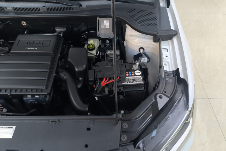 大众 捷达 2019款 梦想版 1.5L 手动时尚型机舱底盘26