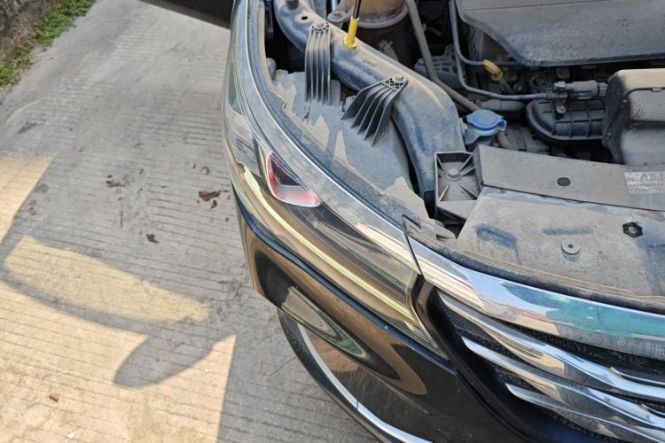 广汽传祺 传祺GA4 2018款 200T 自动尊享版车身外观8