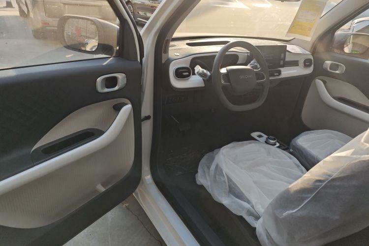 吉利银河 熊猫 2025款 210km 元气熊中控内饰20