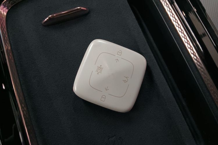 极氪MIX 2025款 长续航智驾版中控内饰11