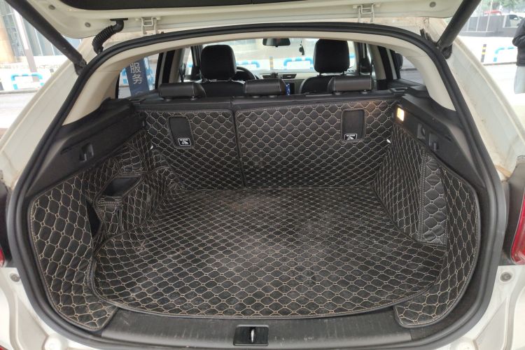 观致5 2017款 1.6T 自动尊贵型机舱底盘23