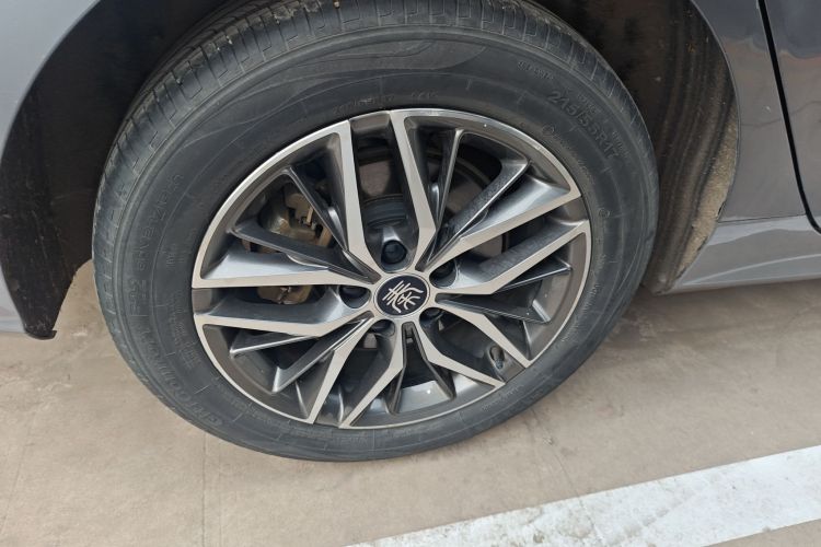 比亚迪 秦PLUS 2021款 DM-i 55KM 旗舰型车身外观6008