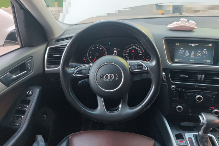 奥迪Q5 2016款 40 TFSI 技术型局部细节13