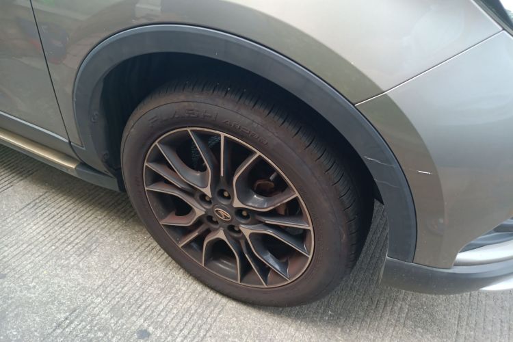 东南DX3 2018款 1.5T CVT尊贵型车身外观6007