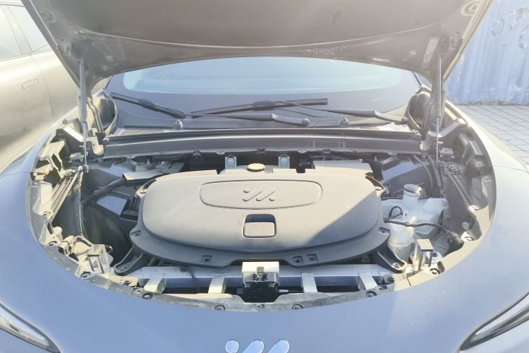 智己汽车 智己LS6 2023款 Max 标准版机舱底盘24