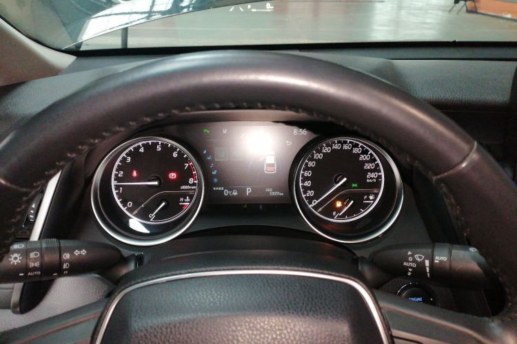 丰田 凯美瑞 2023款 2.0G 豪华版中控内饰14