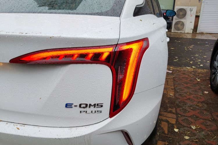 红旗E-QM5 2023款 620km PLUS车身外观6006