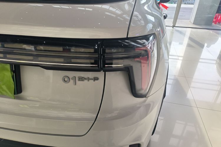 领克01 EM-P 2023款 1.5TD EM-P AM车身外观6006