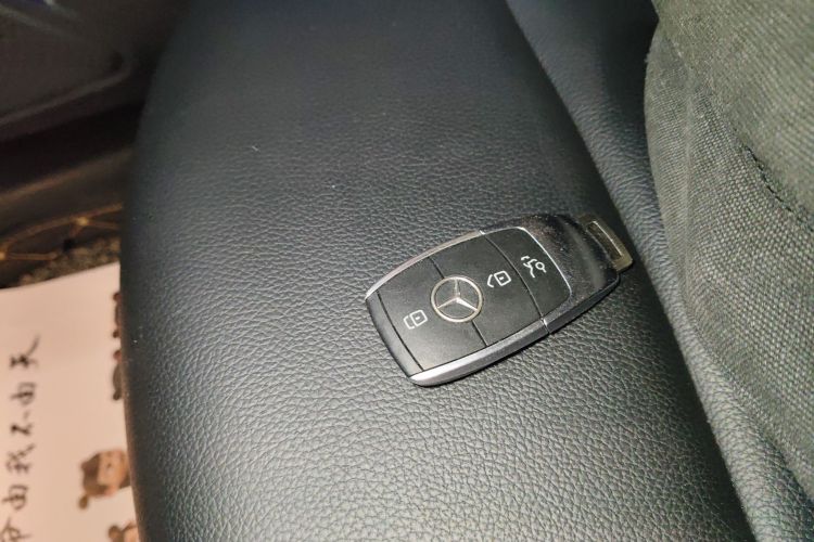 奔驰EQA 2023款 EQA 260中控内饰11