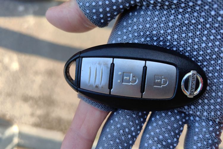 日产 奇骏 2015款 2.0L CVT舒适MAX版 2WD中控内饰11