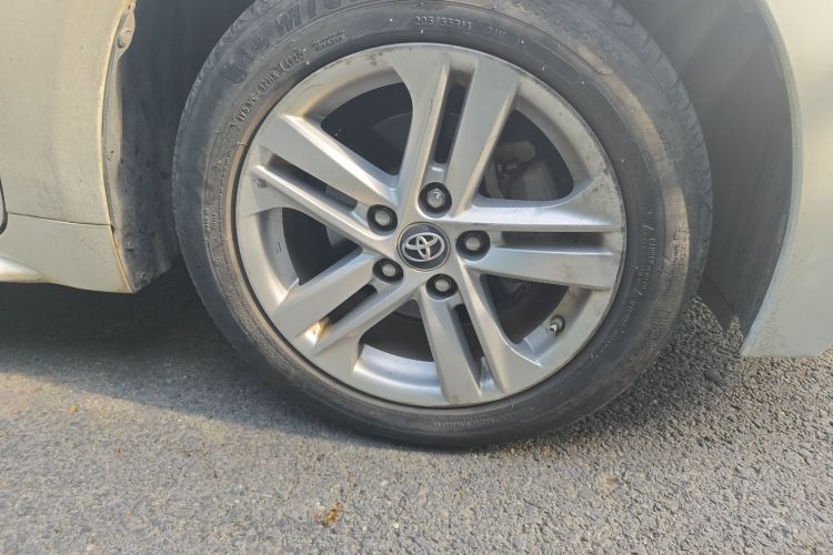 丰田 雷凌 2019款 185T CVT豪华版 国VI车身外观10