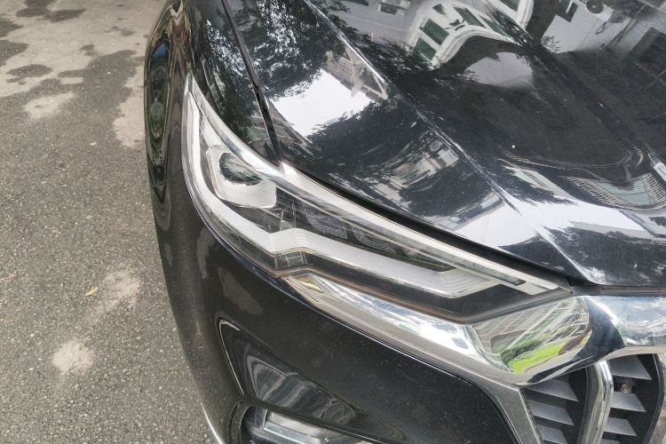 红旗HS5 2019款 2.0T 智联旗悦版车身外观6006