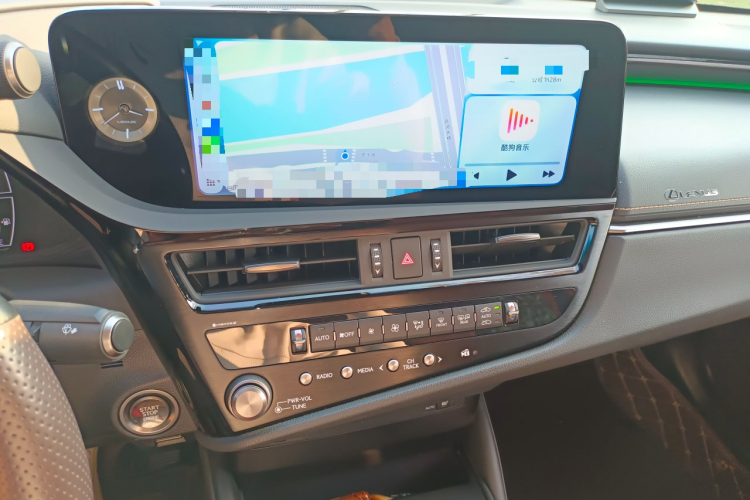 雷克萨斯ES 2023款 200 卓越版中控内饰16
