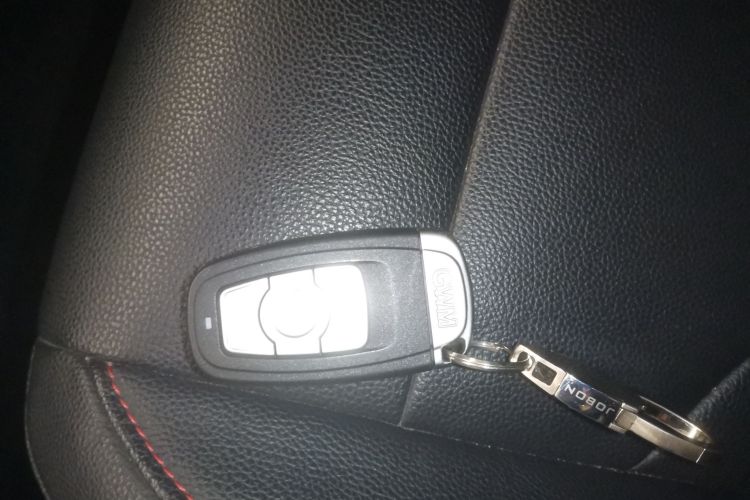 哈弗H6 2015款 升级版 1.5T 手动两驱精英型中控内饰11