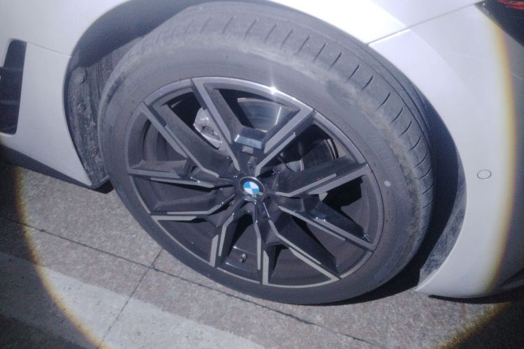 宝马4系 2023款 425i Gran Coupe M运动曜夜套装车身外观6007