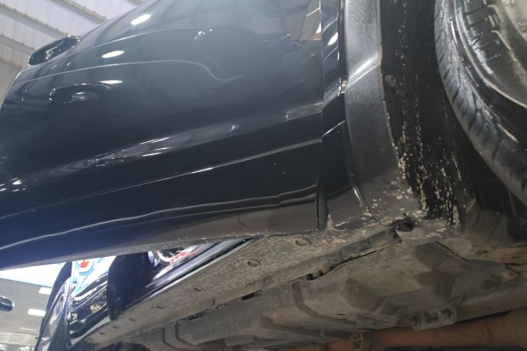 丰田 汉兰达 2021款 2.0T 四驱豪华版 7座局部细节9001