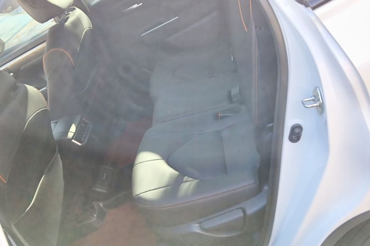 丰田 皇冠陆放 2024款 2.5L HEV四驱豪华版中控内饰21