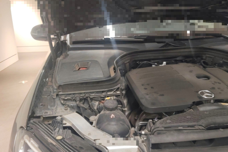 奔驰GLC 2021款 GLC 300 L 4MATIC 动感型机舱底盘25