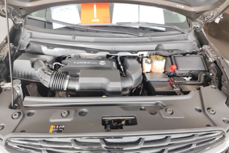 别克GL8 2022款 陆上公务舱 652T 尊贵型机舱底盘24