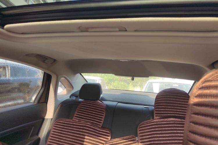 标致308 2019款 230THP 自动豪华版 国V局部细节22