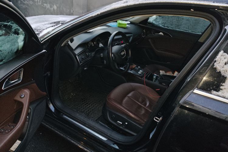 奥迪A6L 2017款 30 FSI 技术型中控内饰20