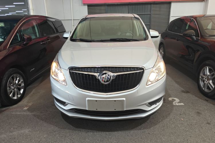 别克GL8 2017款 25S 舒适型 国V车身外观2