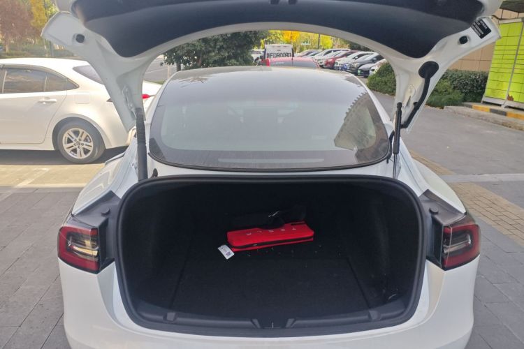 特斯拉 Model 3 2022款 后轮驱动版机舱底盘23