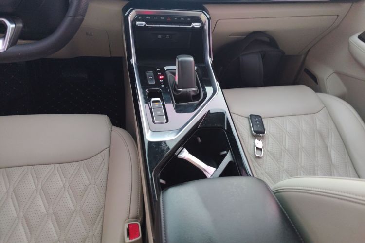 五菱汽车 五菱星辰 2022款 2.0L DHT电速款中控内饰18