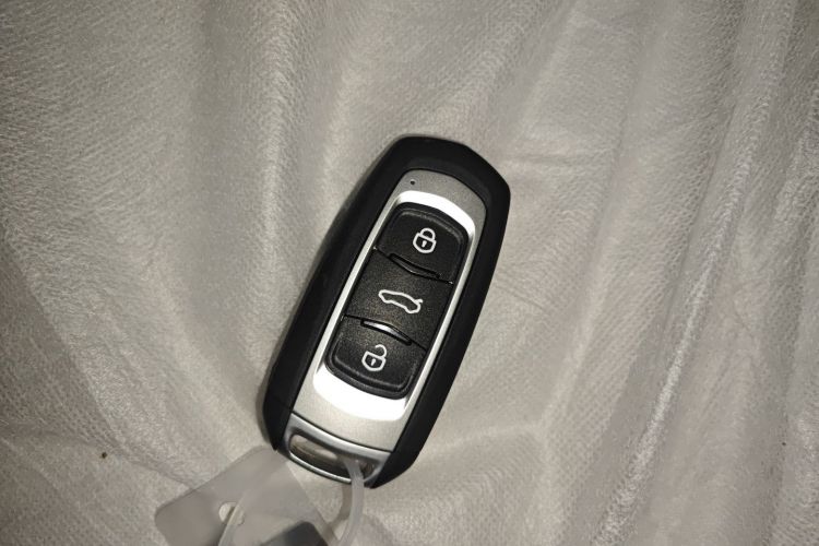 吉利银河 熊猫 2025款 210km 元气熊中控内饰11