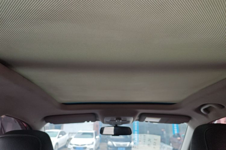 荣威RX5 2016款 30T 两驱自动互联网智享版中控内饰22