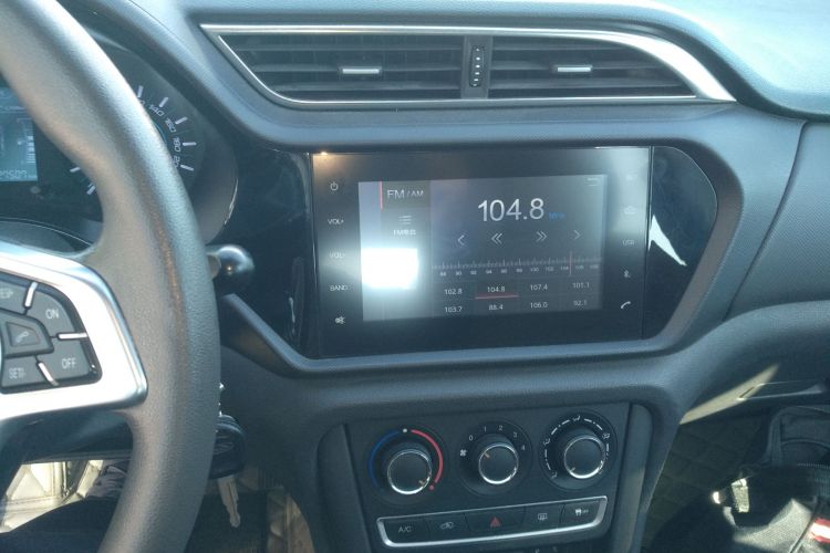 奇瑞 瑞虎3 2018款 1.6L CVT百万全球版中控内饰16