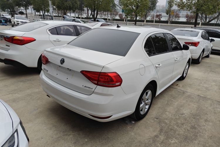 大众 朗逸 2015款 1.6L 手动风尚版车身外观7