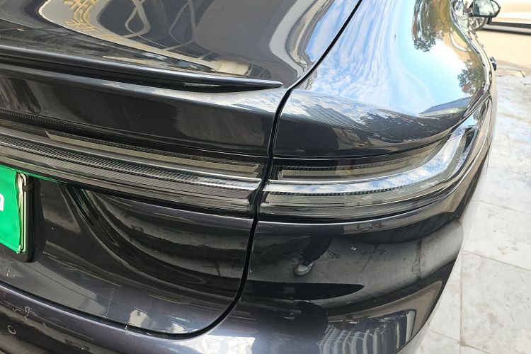 蔚来ET7 2022款 100kWh 首发版车身外观6006