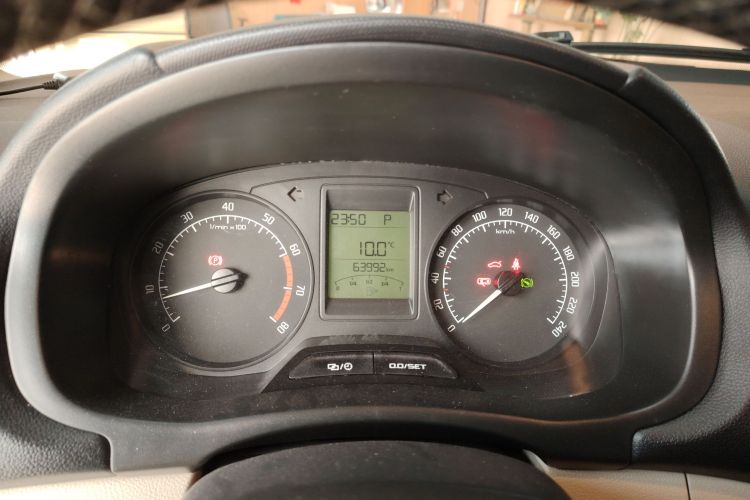 斯柯达 晶锐 2014款 1.4L 自动晶致版局部细节14