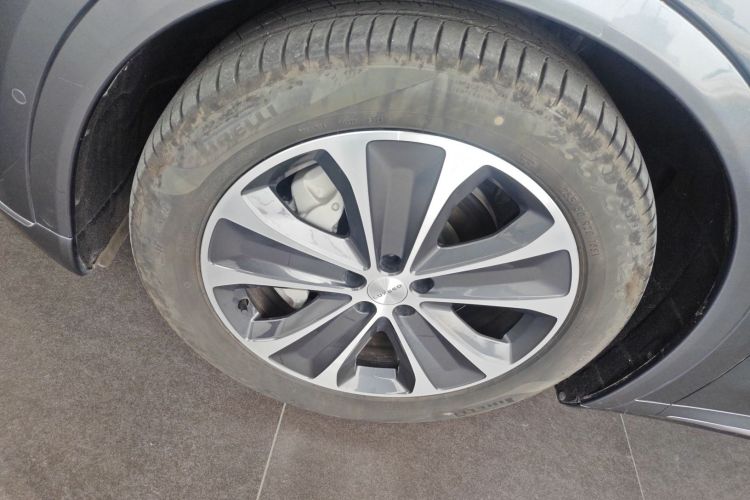 鸿蒙智行 智界R7 2025款 增程 251km Max车身外观6007