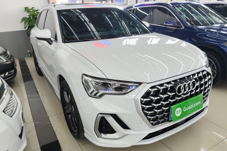 奥迪Q3 2024款 35 TFSI 时尚动感型车身外观3
