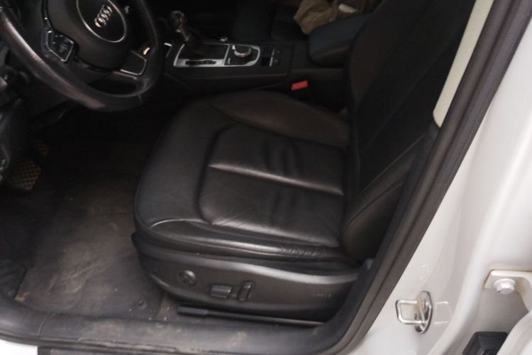 奥迪A3 2015款 Limousine 35 TFSI 百万纪念舒享型中控内饰19