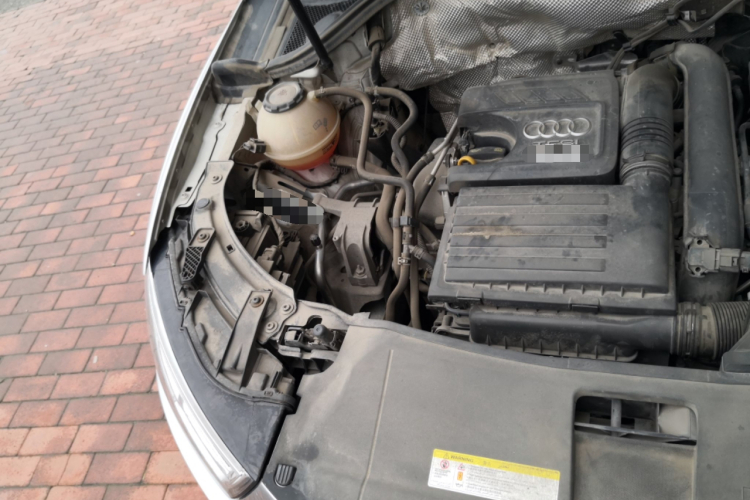 奥迪Q3 2018款 30周年年型 30 TFSI 时尚型局部细节9006