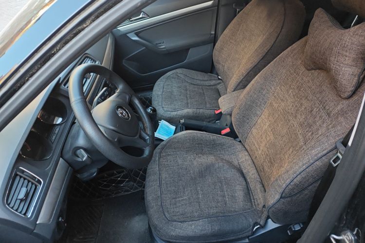 大众 朗逸 2017款 1.6L 手动风尚版中控内饰19