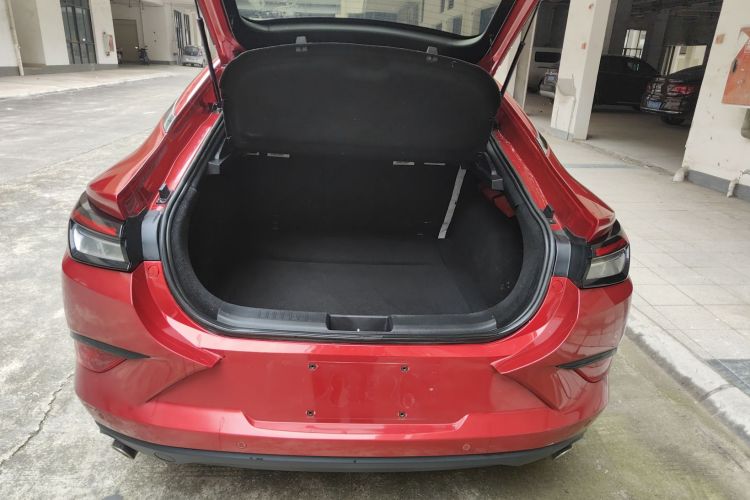 思皓A5 2021款 1.5T CVT尊贵智联型机舱底盘23