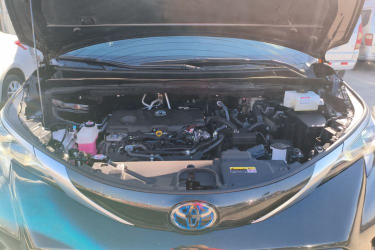 丰田 格瑞维亚 2023款 2.5L混动 豪华版局部细节24